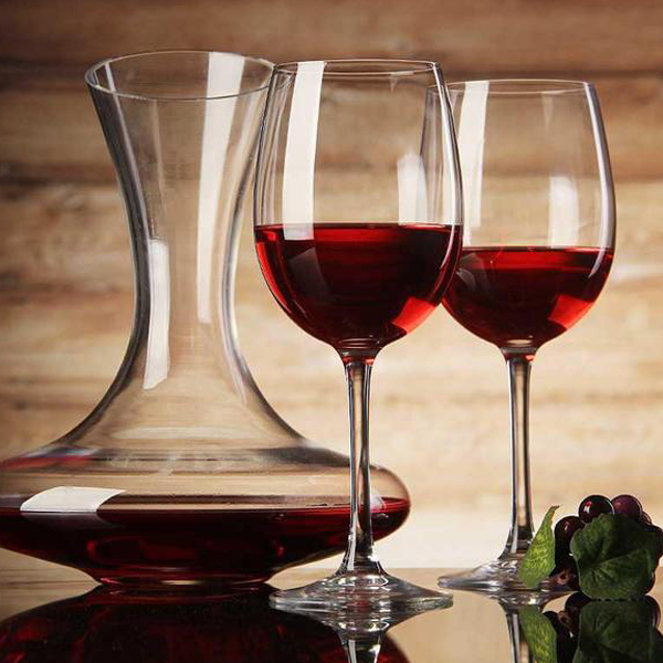 Khi đến Pháp các bạn đừng bỏ qua hương vị của những ly rượu của vùng đất Bordeaux