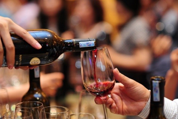 Rượu là “gia vị” được yêu thích trong các bữa ăn của người Pháp