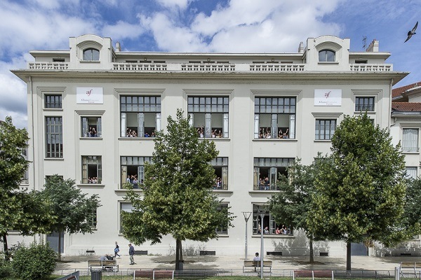Trung tâm đào tạo tiếng Pháp cho các du học sinh nước ngoài học đại học tại Pháp