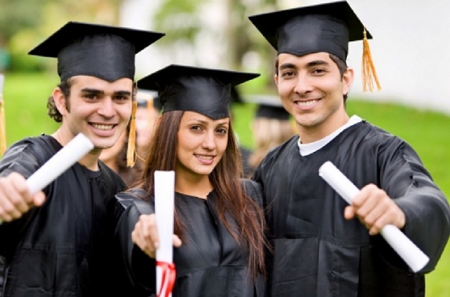 Khi học tại các trường đại học thì chứng TCF lại rất cần thiết ...